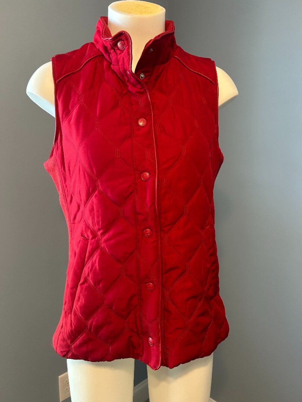 NEW WITH TAGS Chico’s Quilted Vest in Red Allure, size 1. Original retail price